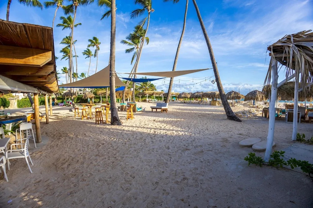Beachfront 7BR Villa With Pool Maid Los Corales