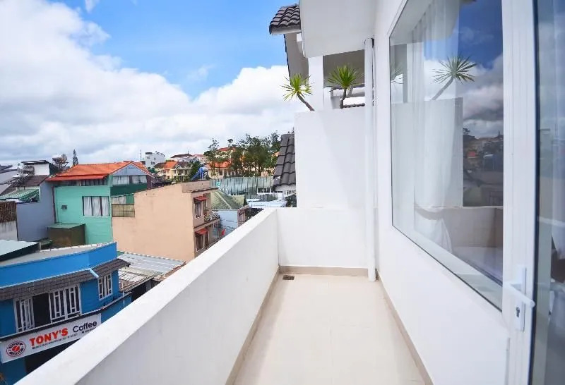 Mat Troi Vang Dalat Hotel
