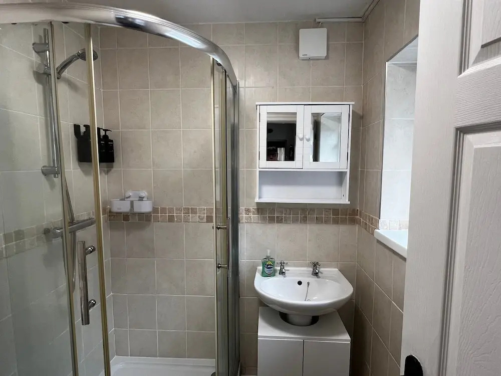 Robin’S Hollow: 2Bd Home Near Wrexham Afc
