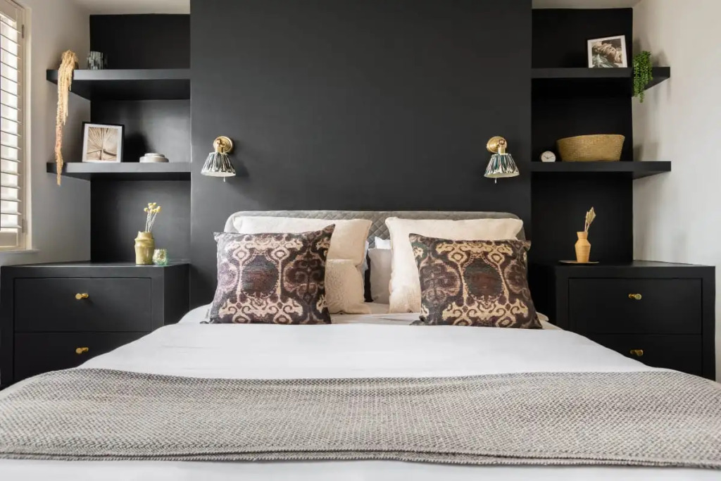 The Heart of Shepherds Bush - Modern 2BDR Apartment with Garden
