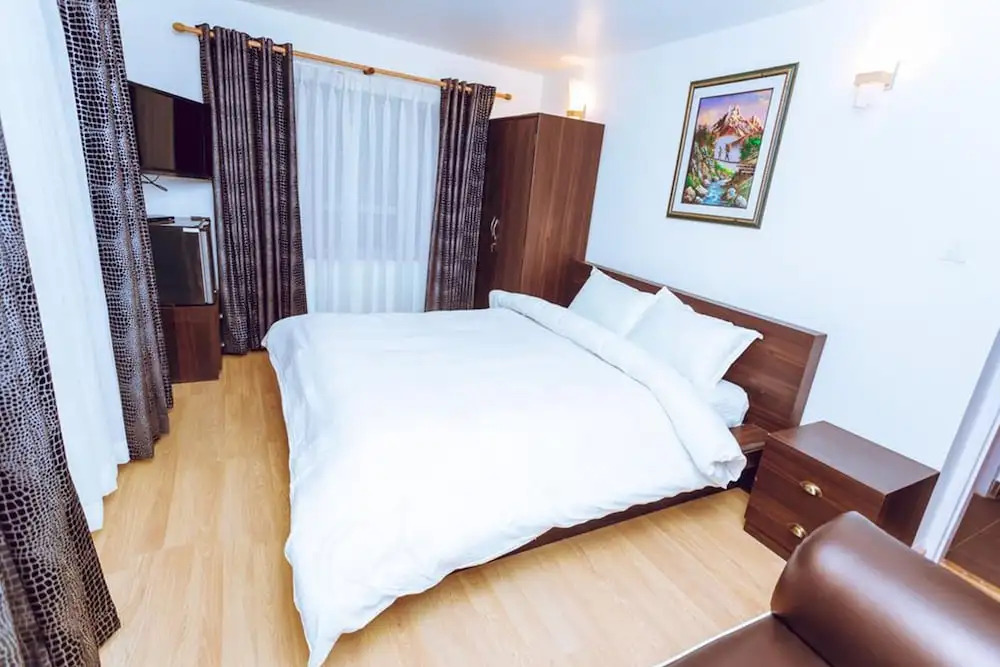 Hotel Ghar