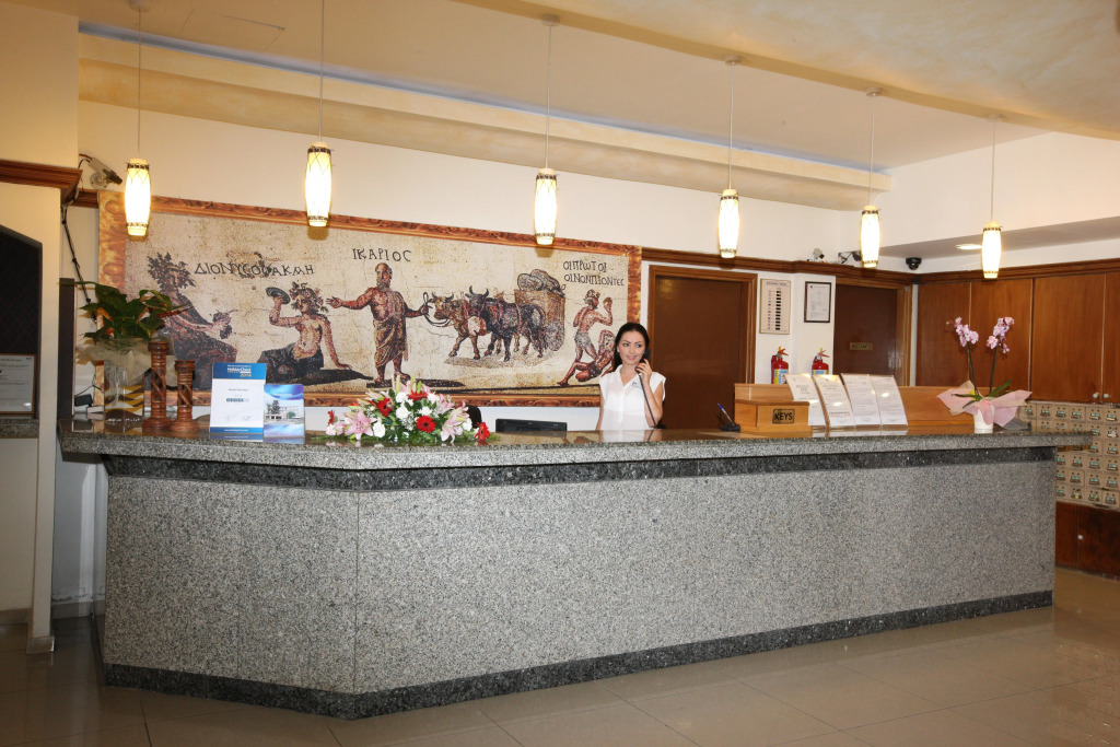Veronica Hotel