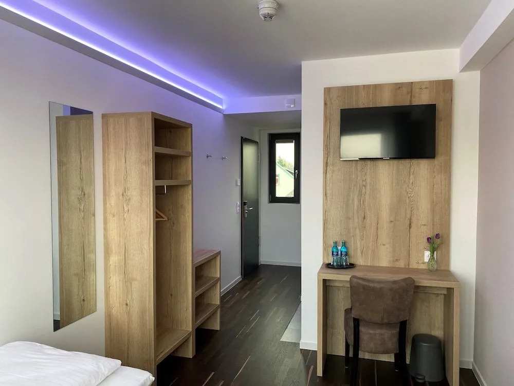 Hotel B4