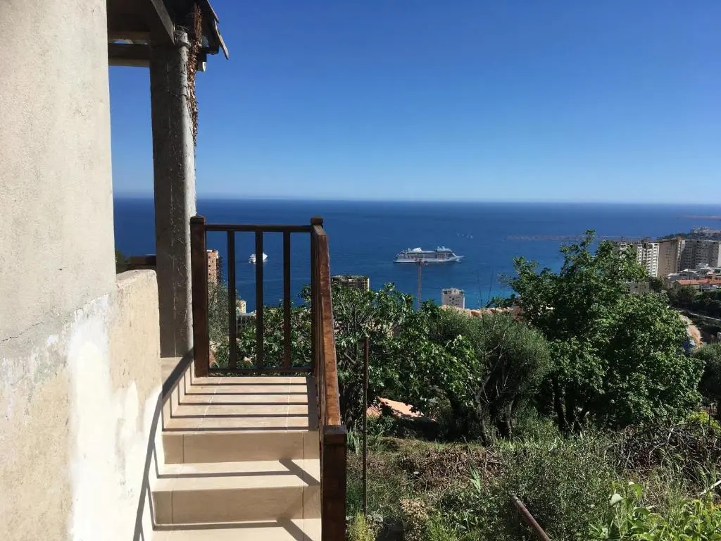 La Bella Vista