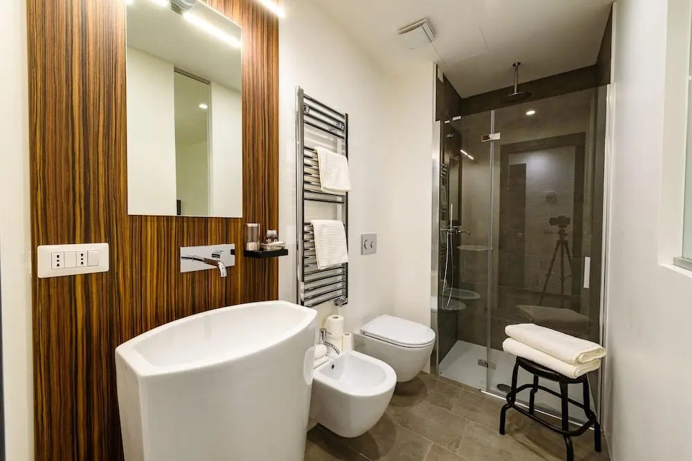 Eco Rooms&Breakfast Tirano