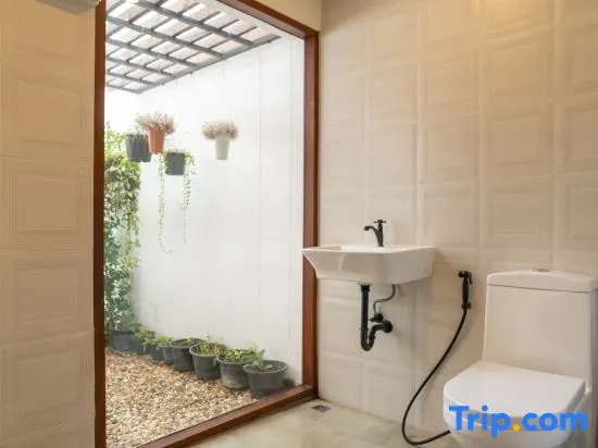 Phi Private Villa: Luxury 4 beds Riverside & Pool: Near old town*Breakfast, Laundry, Free pickup