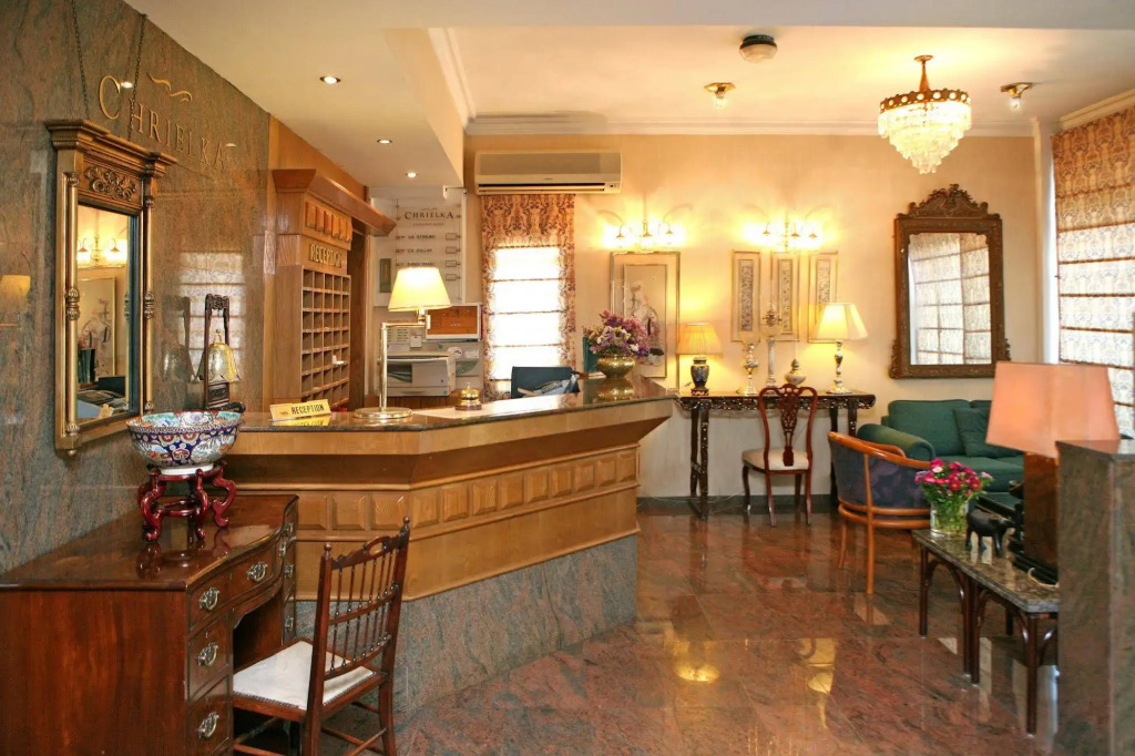 Chrielka Hotel