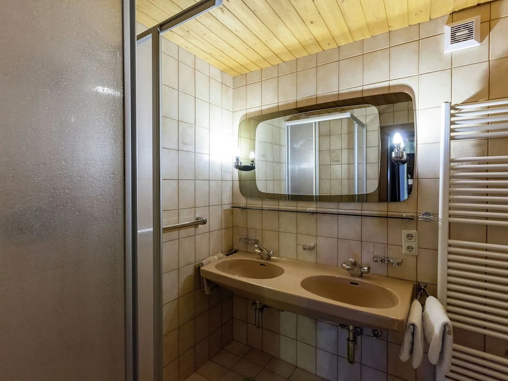 Mod Apartment in Pettneu am Arlberg near Ski Area