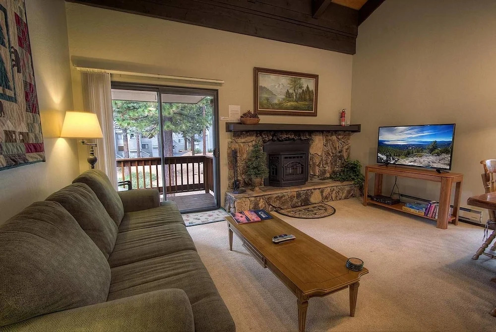 Alder AvenueApartment