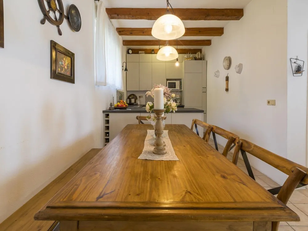 Rustic Villa Mala