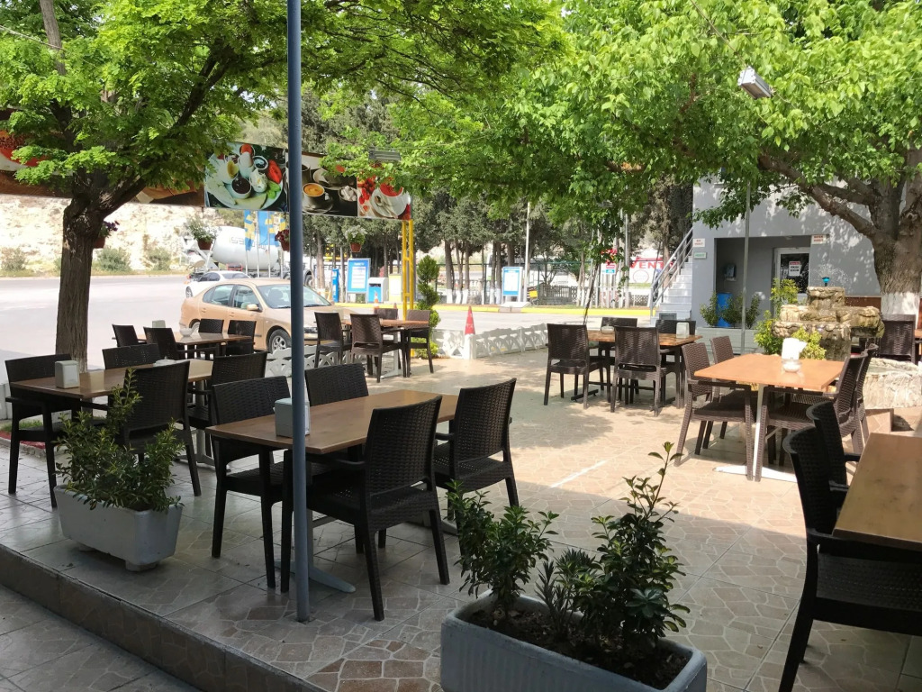 Kisikpet Hotel