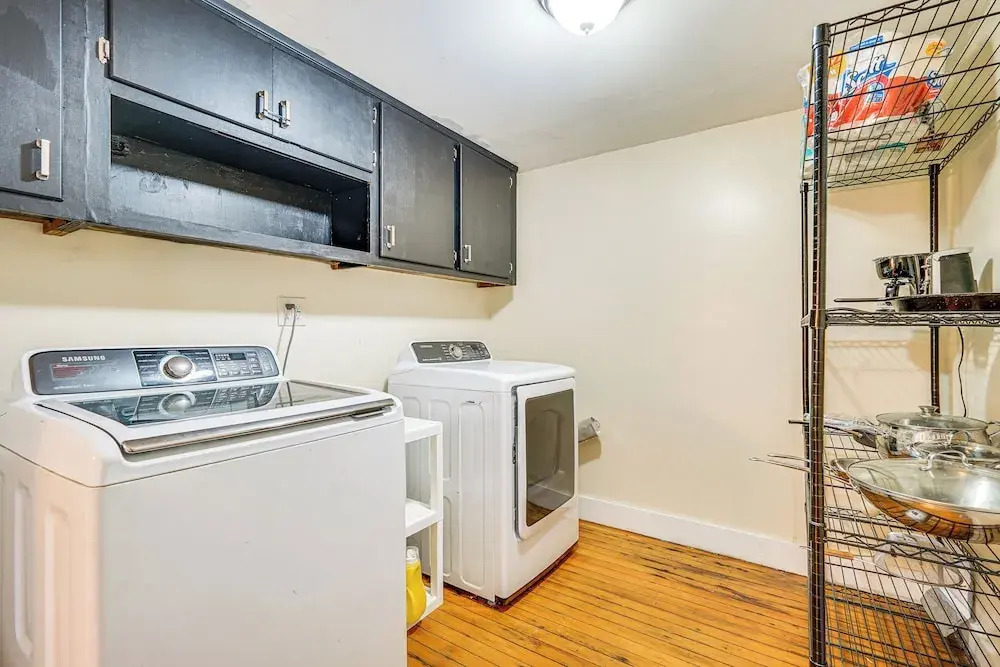 < 1 Mi to Historic District! Retreat in Bennington