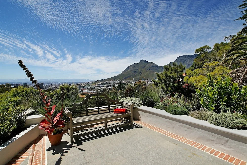 Chic Views