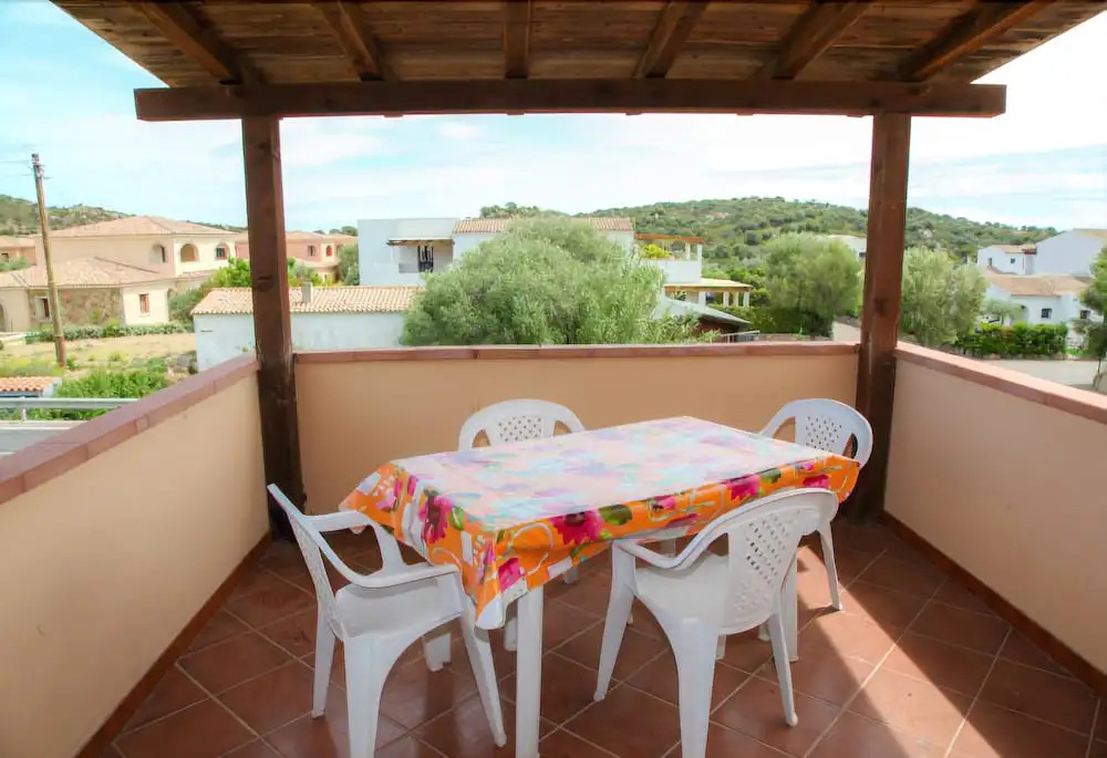 San Teodoro Lu Fraili Apartments