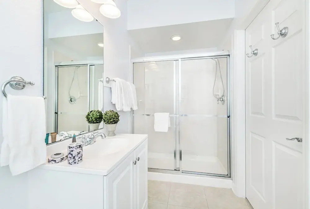 Vista Cay Modern