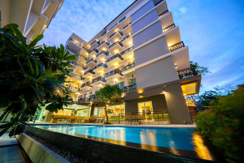 Курортный отель Lhc Hotel And Resort
