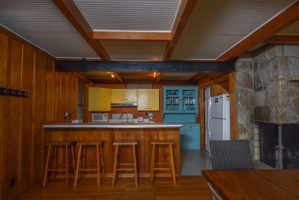Nestled Hideaway 3 Bedroom House