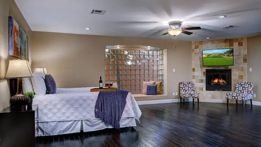 Resort-like w/ Tennis, Bocci, Golf & Games Galore!