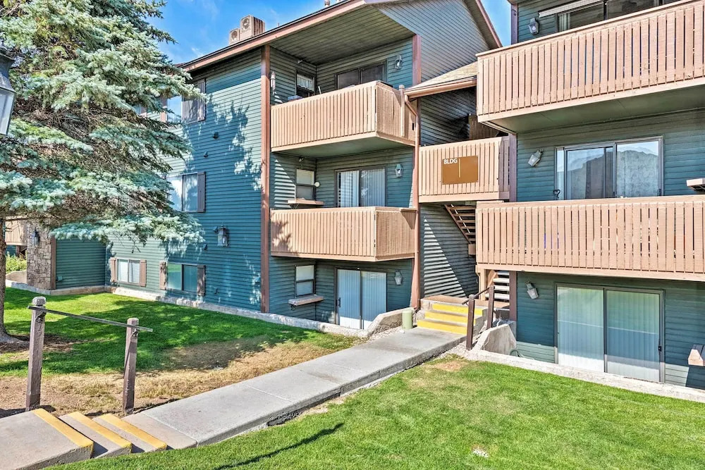 Walkable Park City Condo w/ Pool & Hot Tub!