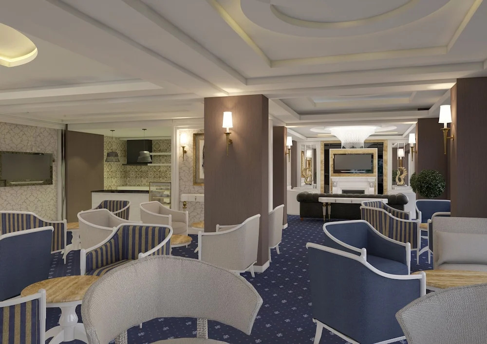 The City Walls Suit Hotel