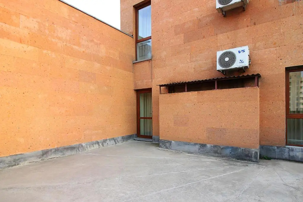 Apartments in Alley Residence