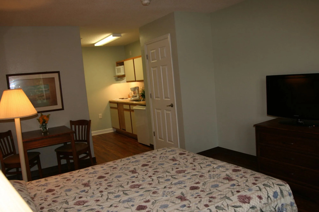 Affordable Suites of America