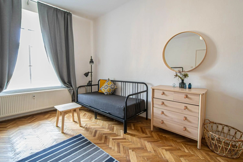 Super Central Billiard and Darts Big Apartment