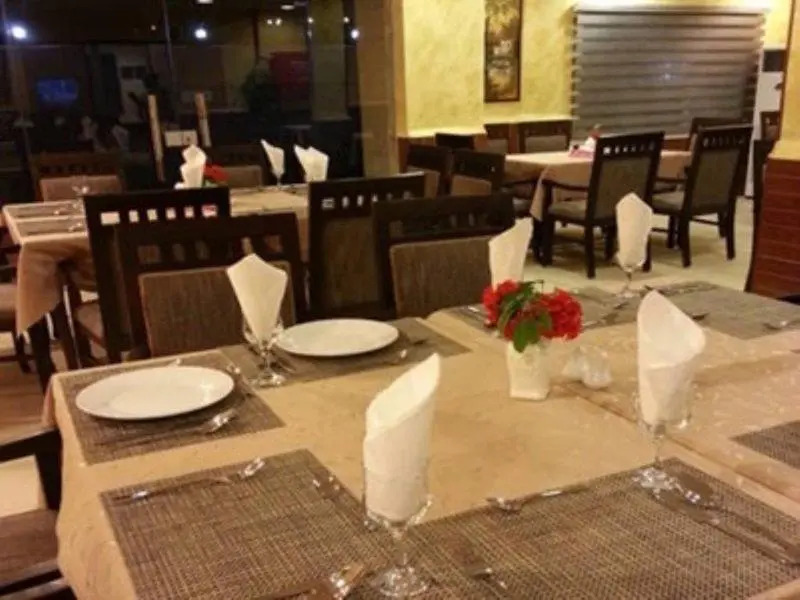 Renad Hotel