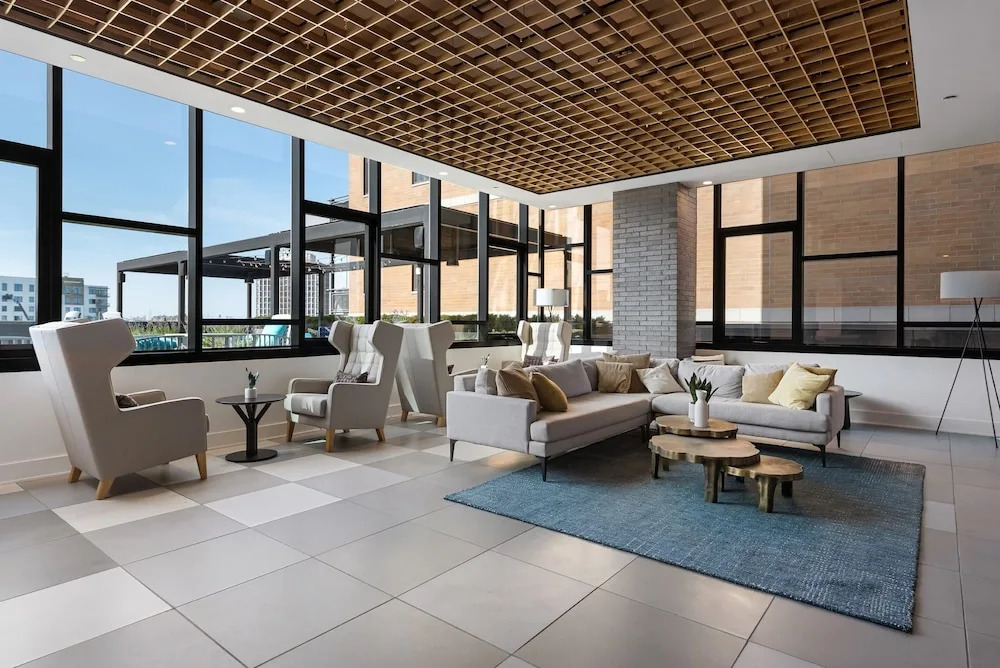 High-end 1BR Fulton Market Panoramic Views