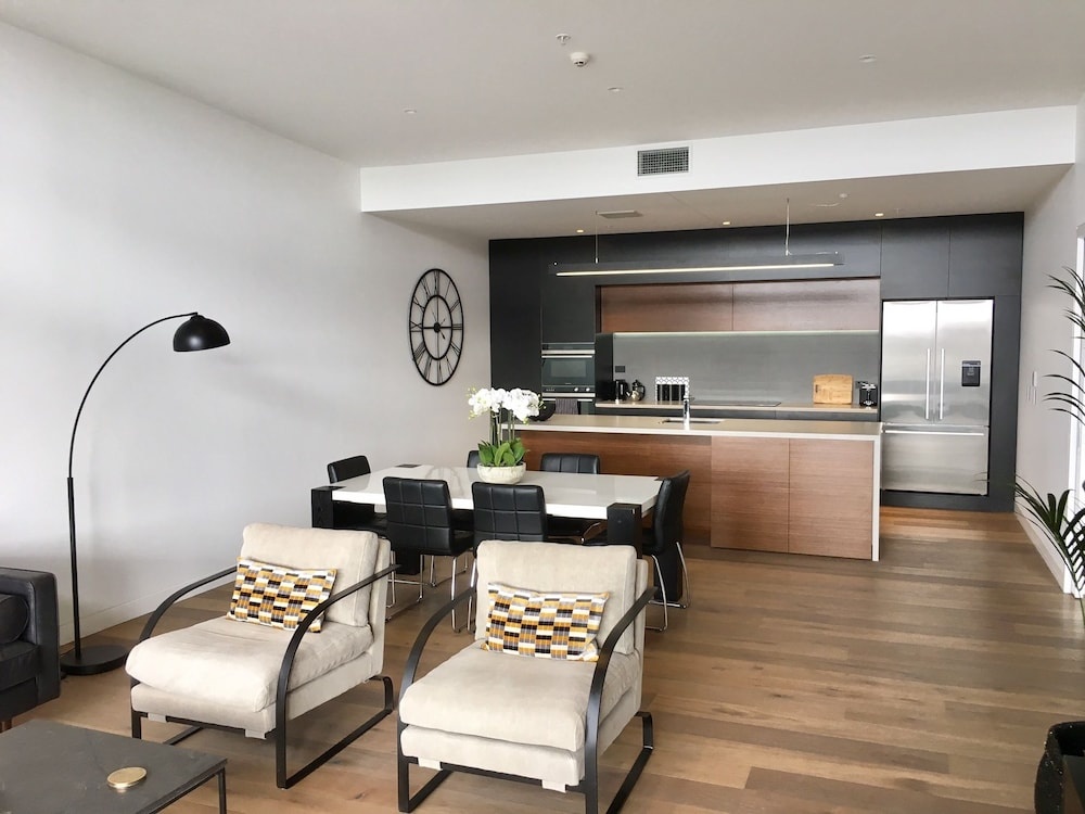 NY Style Luxury Penthouse Apartment