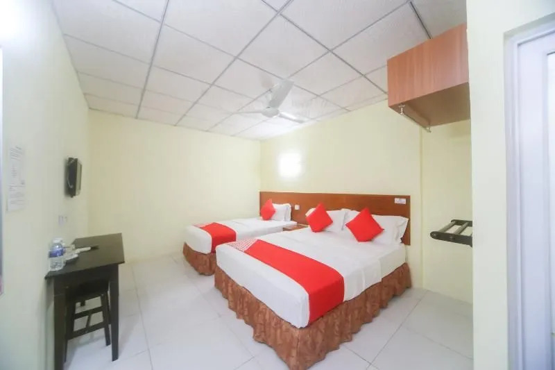 OYO 738 Hotel 81