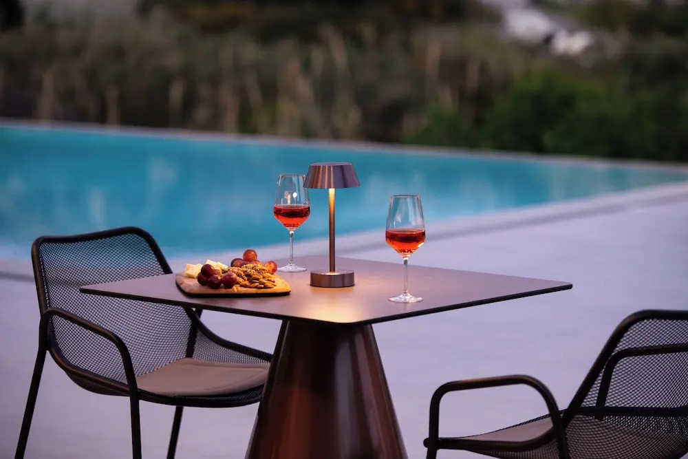 Reveli Suites