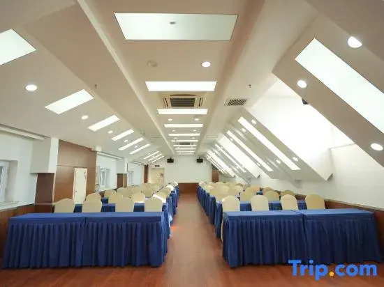 Wanfeng Select Hotel, Dunhua City