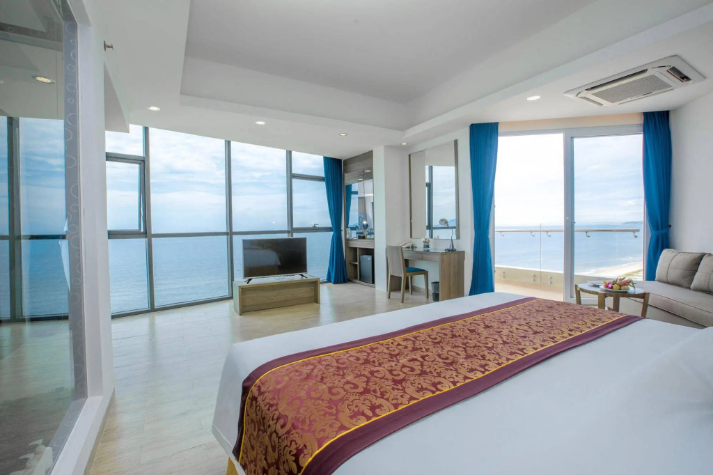 Golden Peak Resort & Spa