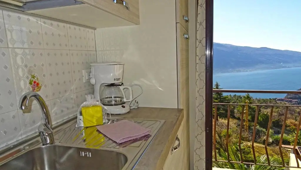 Casa Palanca Lake view apartment by Gardadomusmea