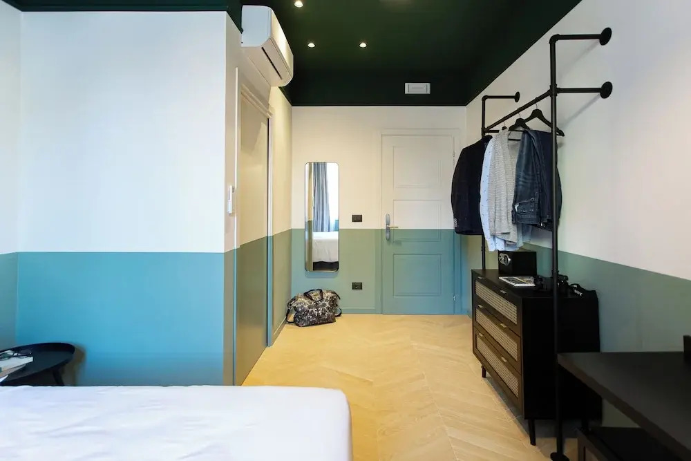 Saint Suites