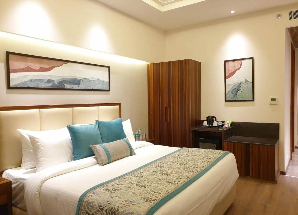 S R Residency
