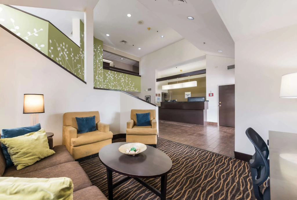 Studio 6 Suites - Knoxville, TN - Downtown