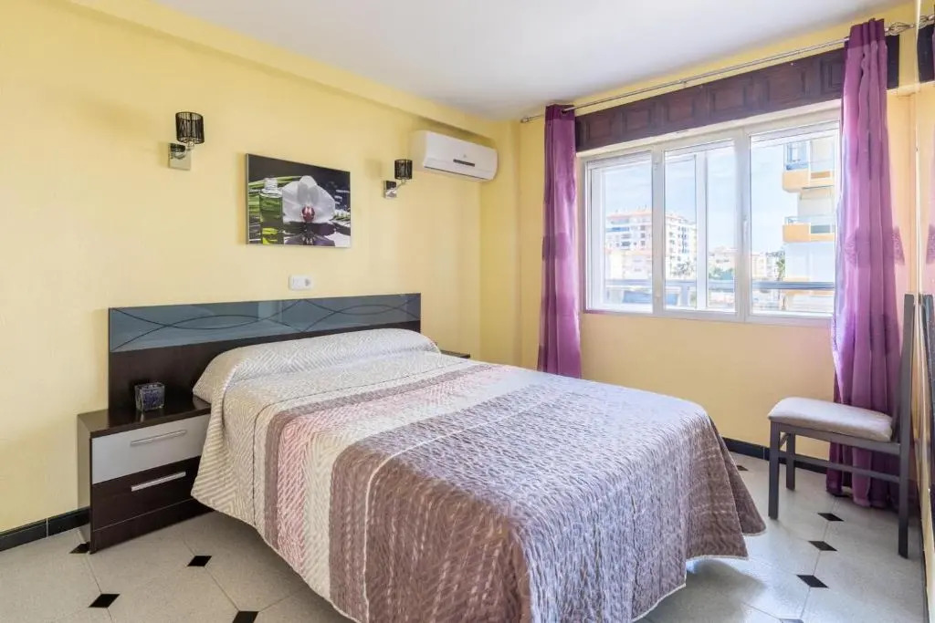 Valparaiso Apartment 50 mts from Beach, pools, sea views, tenis, terrace