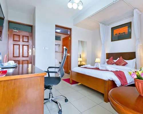 Mash Park Hotel