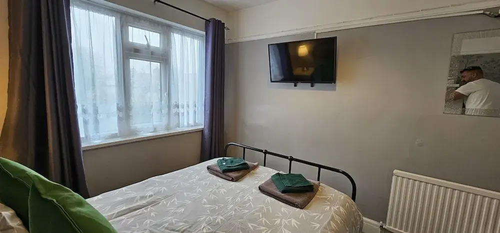 The Roslyn Guest House