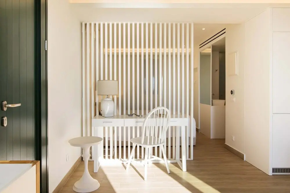 Glyfada Glow Suites by CorfuEscapes