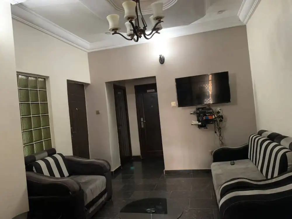 H18 Apartment