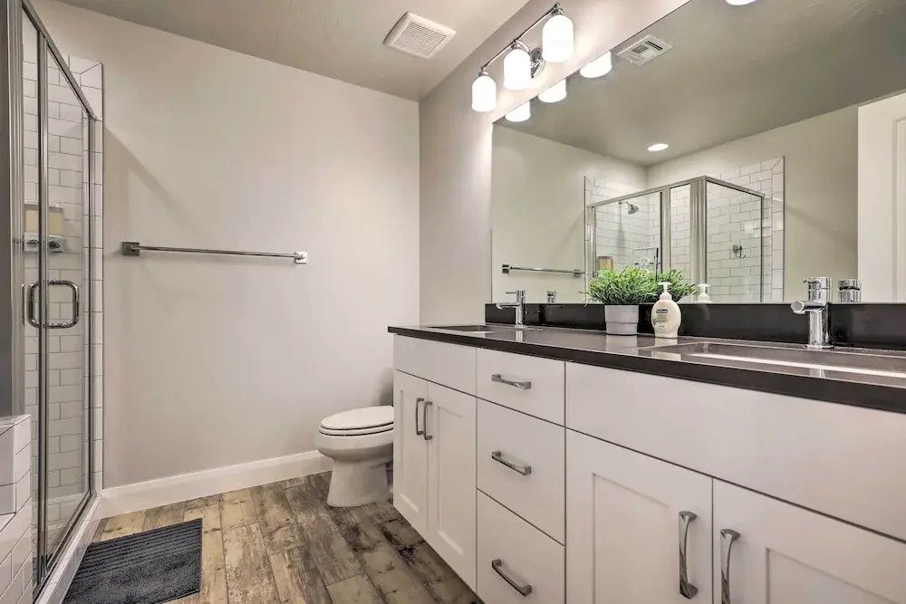 St George Area Townhome w/ Patio + Pool Access