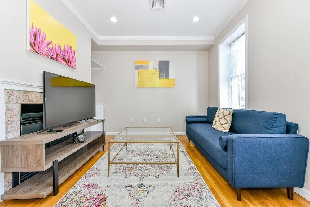 Gorgeous 3br/2ba Apt on Freedom Trail by Domio