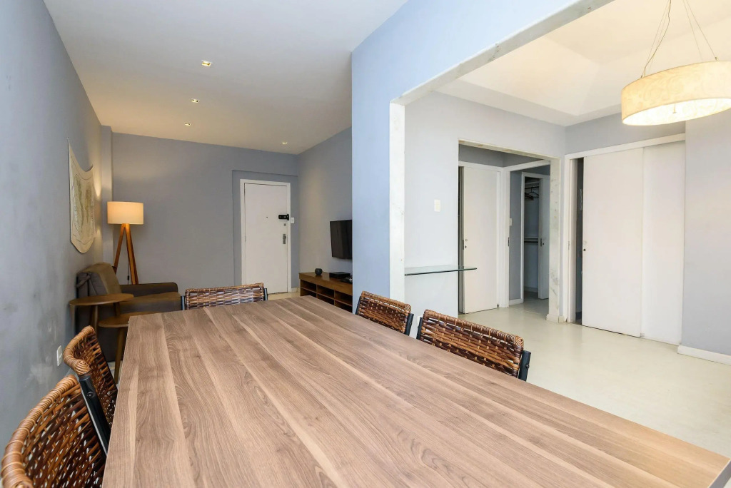Apartamento em Ipanema com garagem | BT 82/208