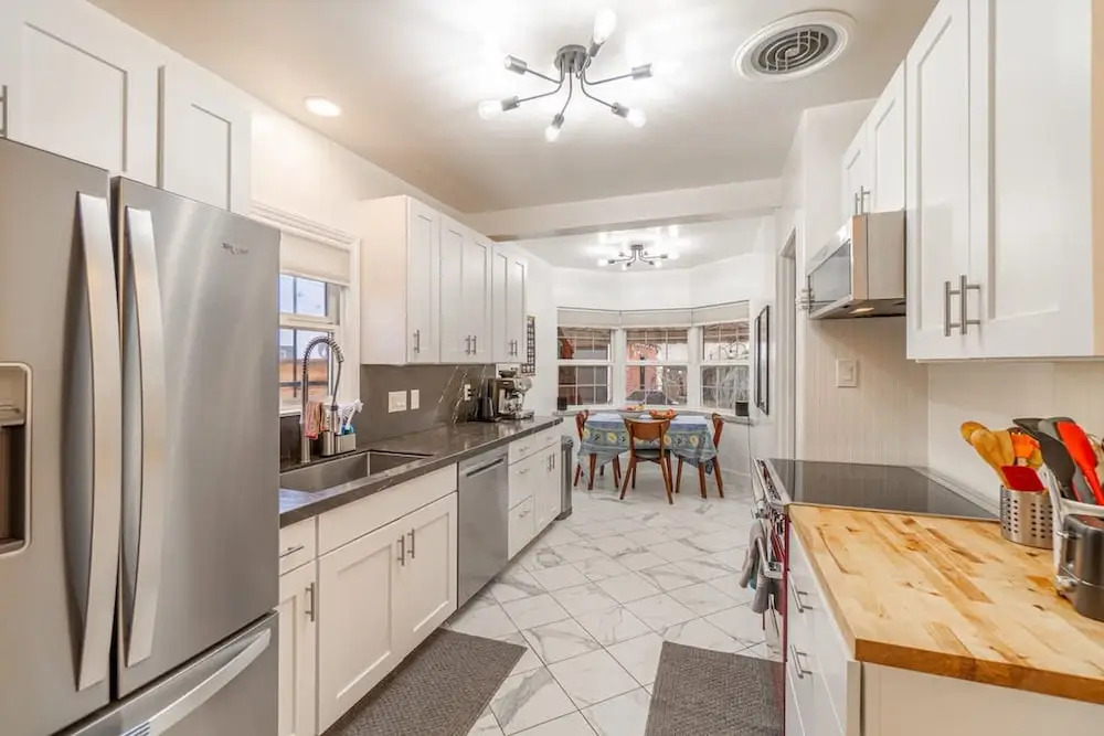 The Luxury Brick Home Mature Yard Chef Kitchen