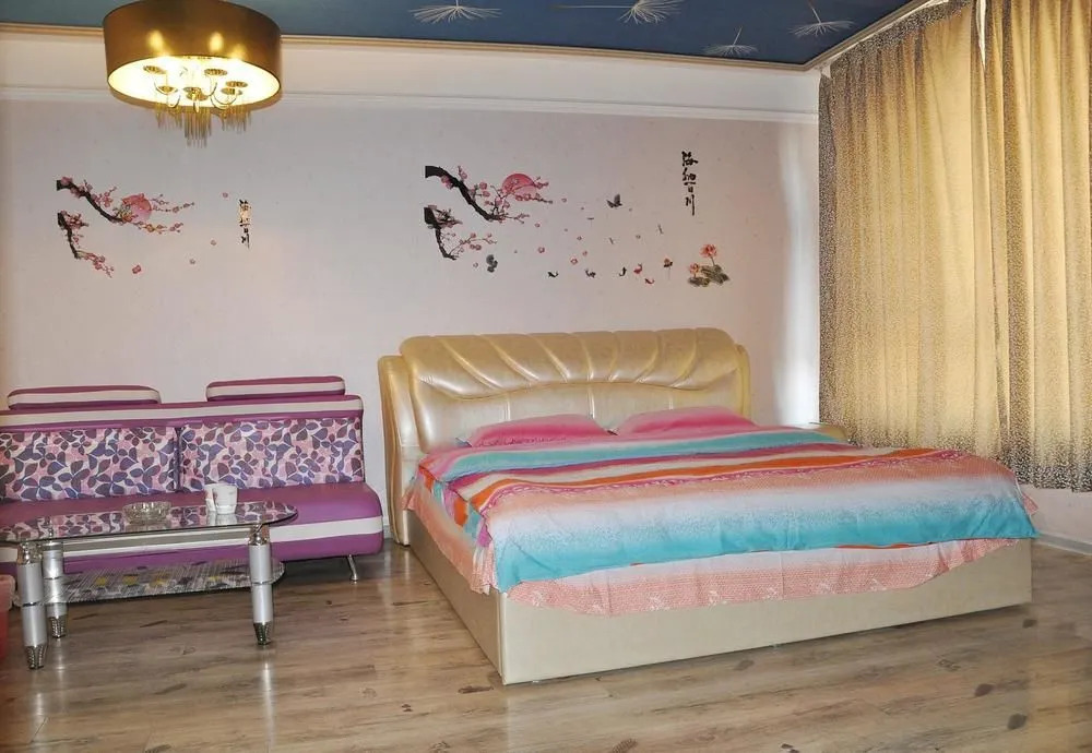 Yuxuan Theme Apartment