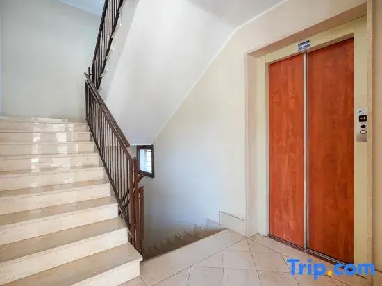 Mistral Suite Apartment - free private car park