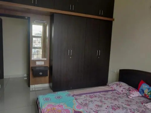 Suvarna Compact